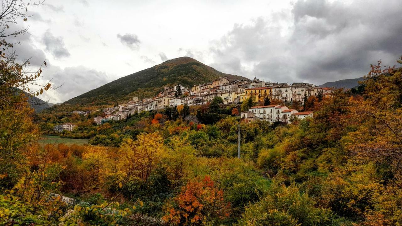 Casa Ai Piedi Della Riserva Naturale Pettorano sul Gizio Exterior photo
